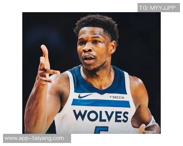 爱德华兹单季场均294分创队史新高前两名均为华子传奇球员 爱德华兹单季场均294分创队史新高前两名均为华子传奇球员