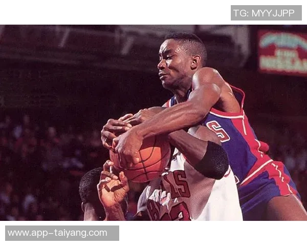 老詹广告策略引发热议张佳玮质疑乔丹是否会如此炒作 老詹广告策略引发热议张佳玮质疑乔丹是否会如此炒作